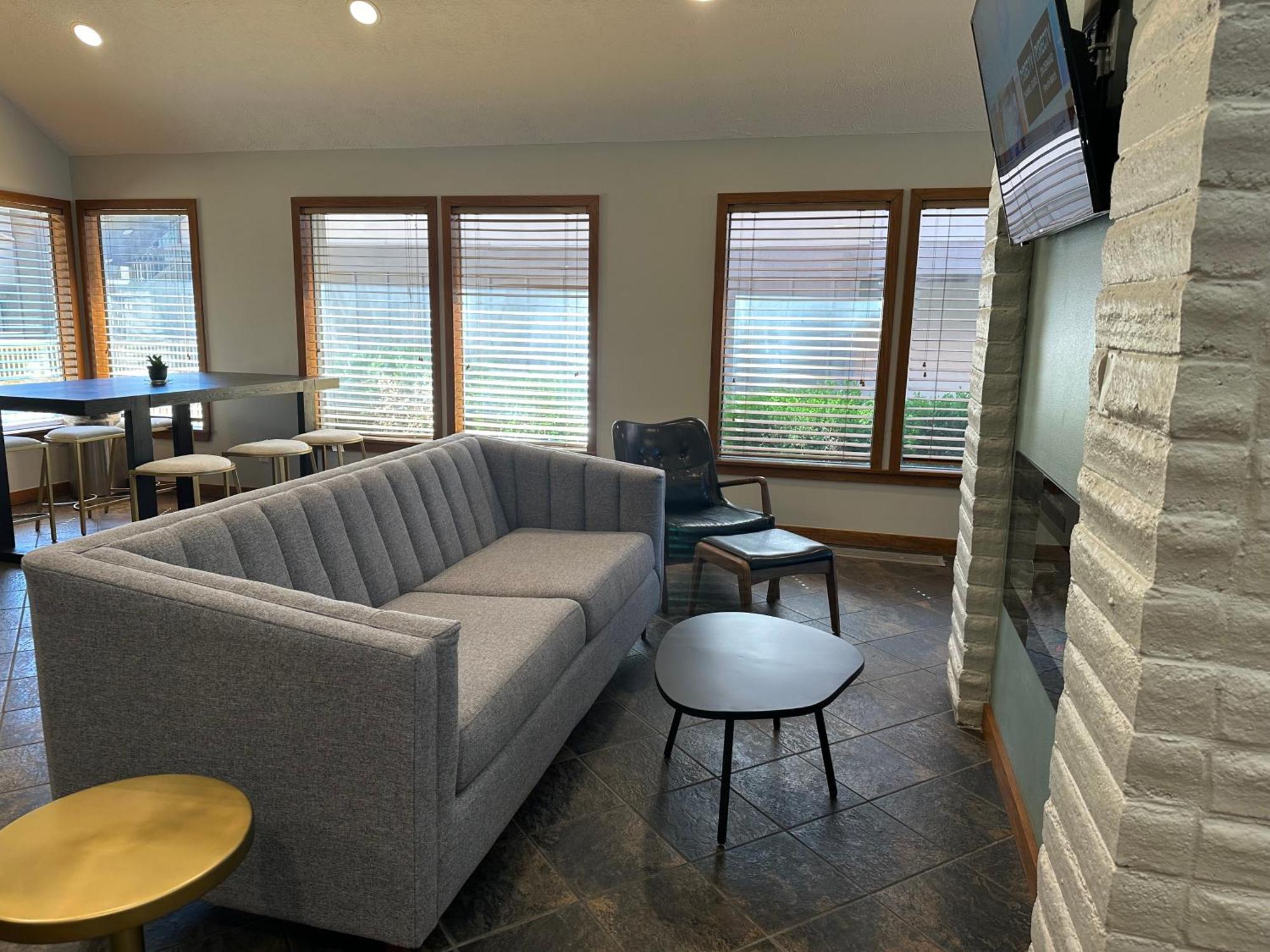 Mainstay Suites Springfield South - Battlefield Rd Buitenkant foto
