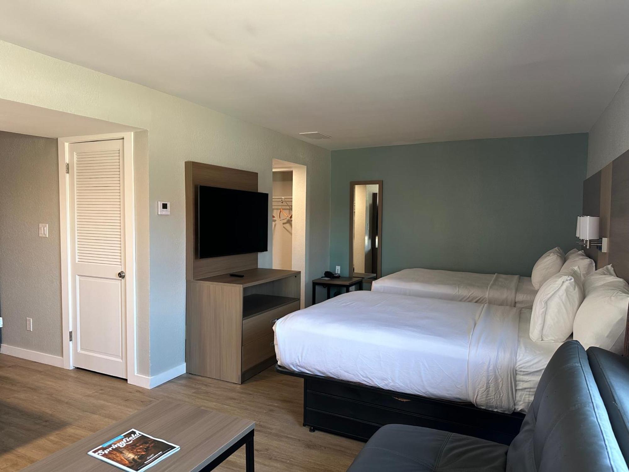 Mainstay Suites Springfield South - Battlefield Rd Buitenkant foto