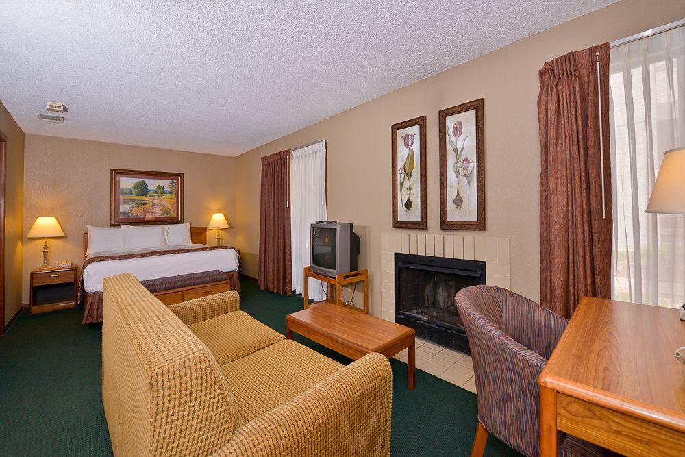 Mainstay Suites Springfield South - Battlefield Rd Buitenkant foto