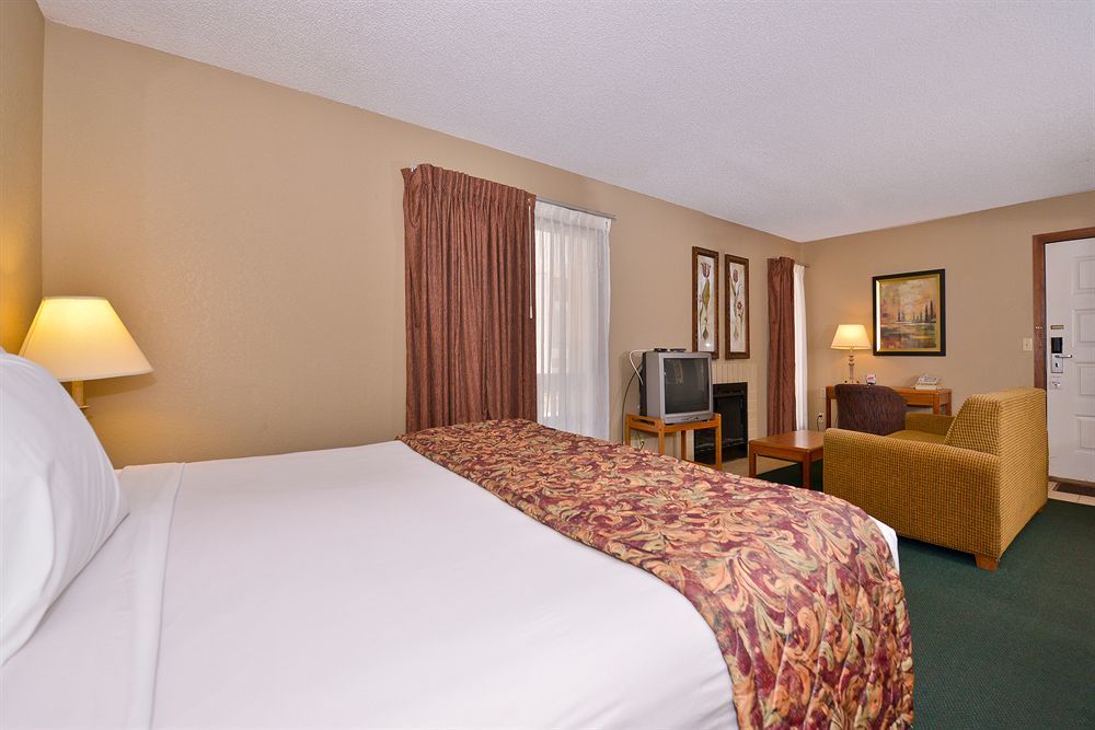 Mainstay Suites Springfield South - Battlefield Rd Buitenkant foto