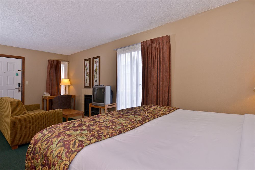Mainstay Suites Springfield South - Battlefield Rd Buitenkant foto