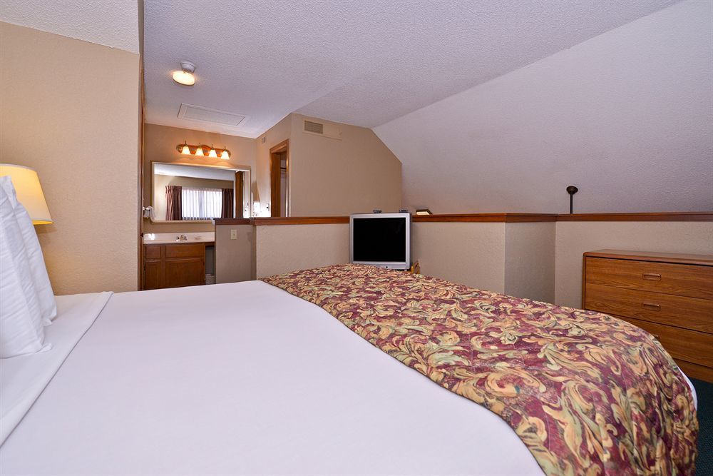 Mainstay Suites Springfield South - Battlefield Rd Buitenkant foto