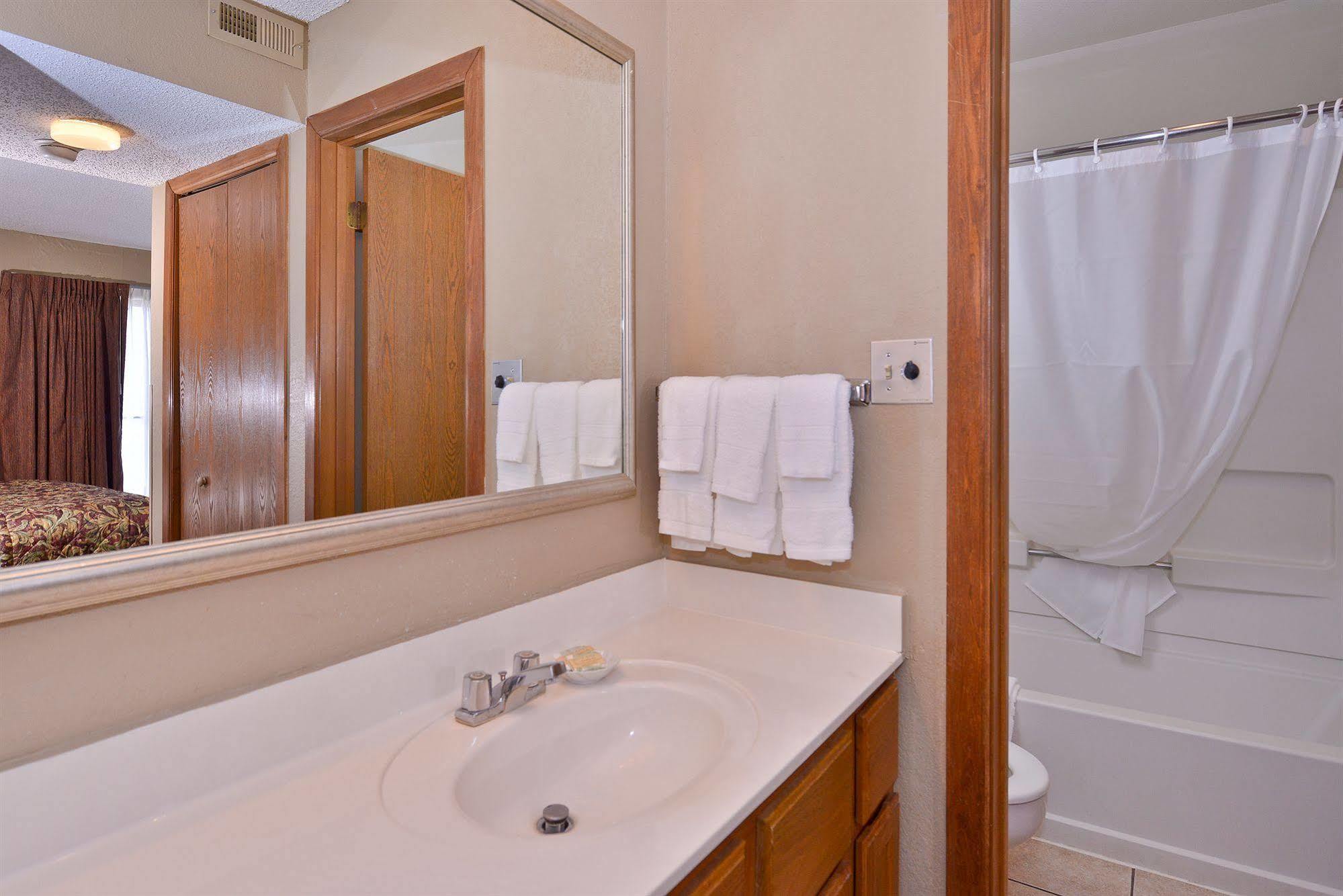 Mainstay Suites Springfield South - Battlefield Rd Buitenkant foto