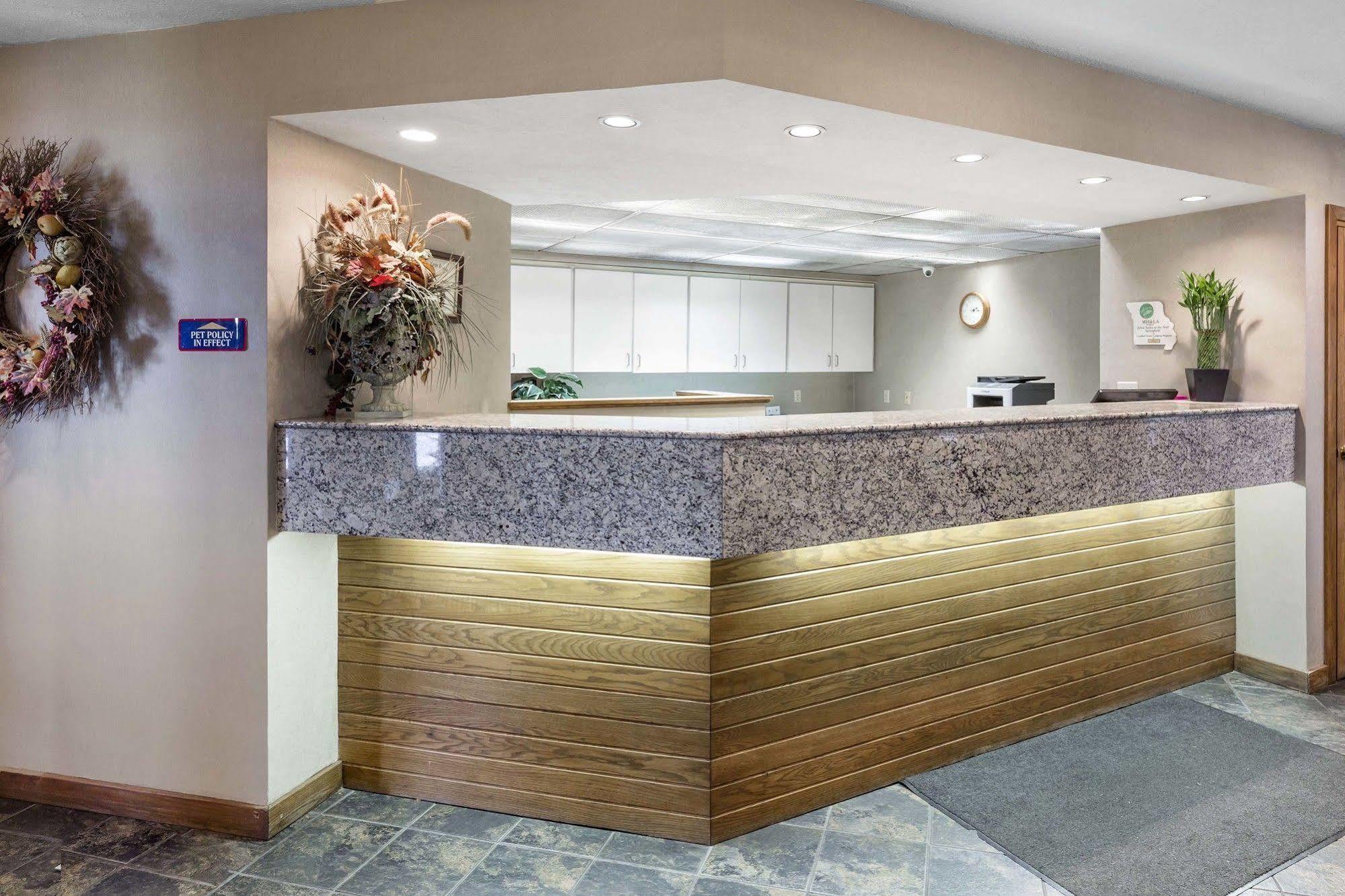 Mainstay Suites Springfield South - Battlefield Rd Buitenkant foto